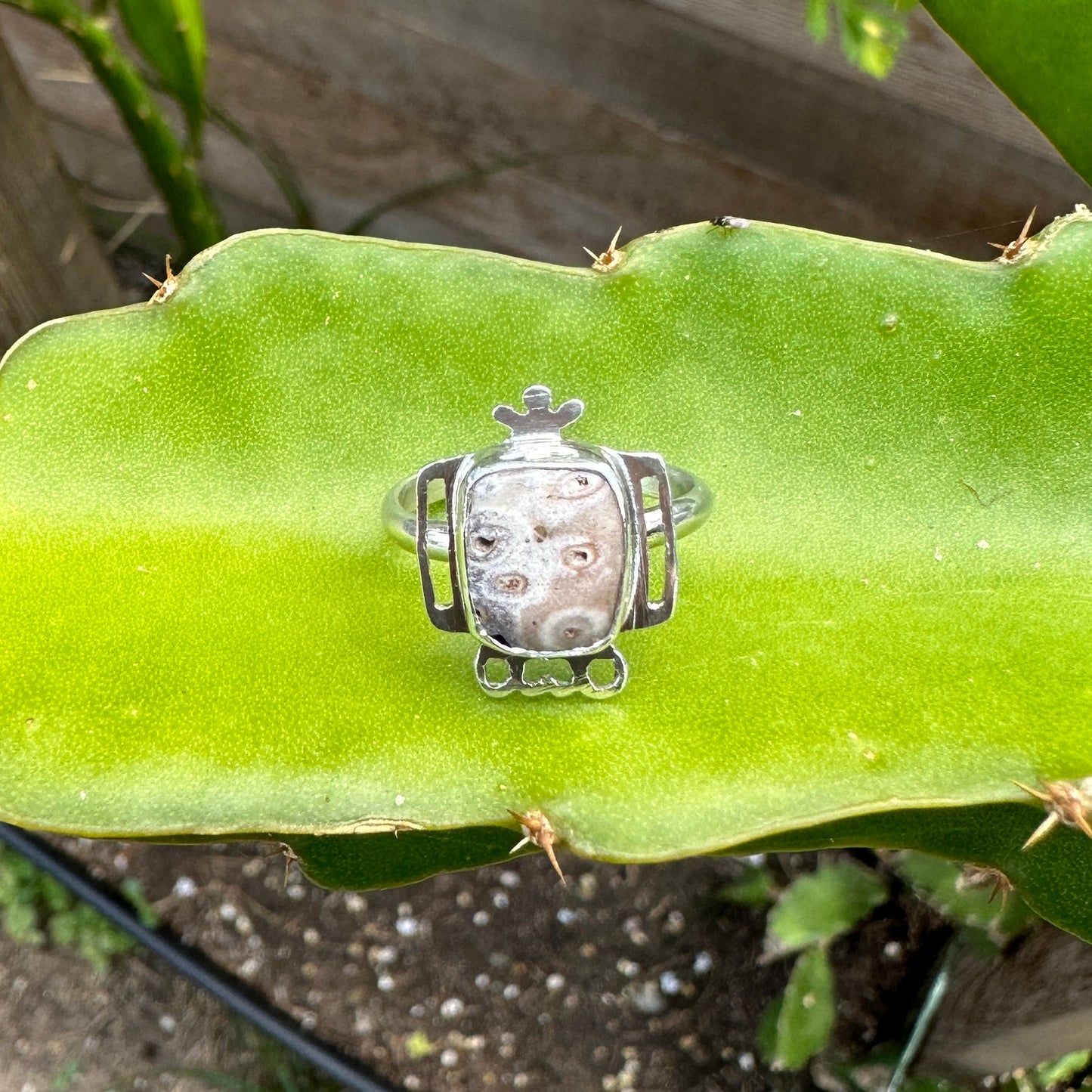 Vintage style ring