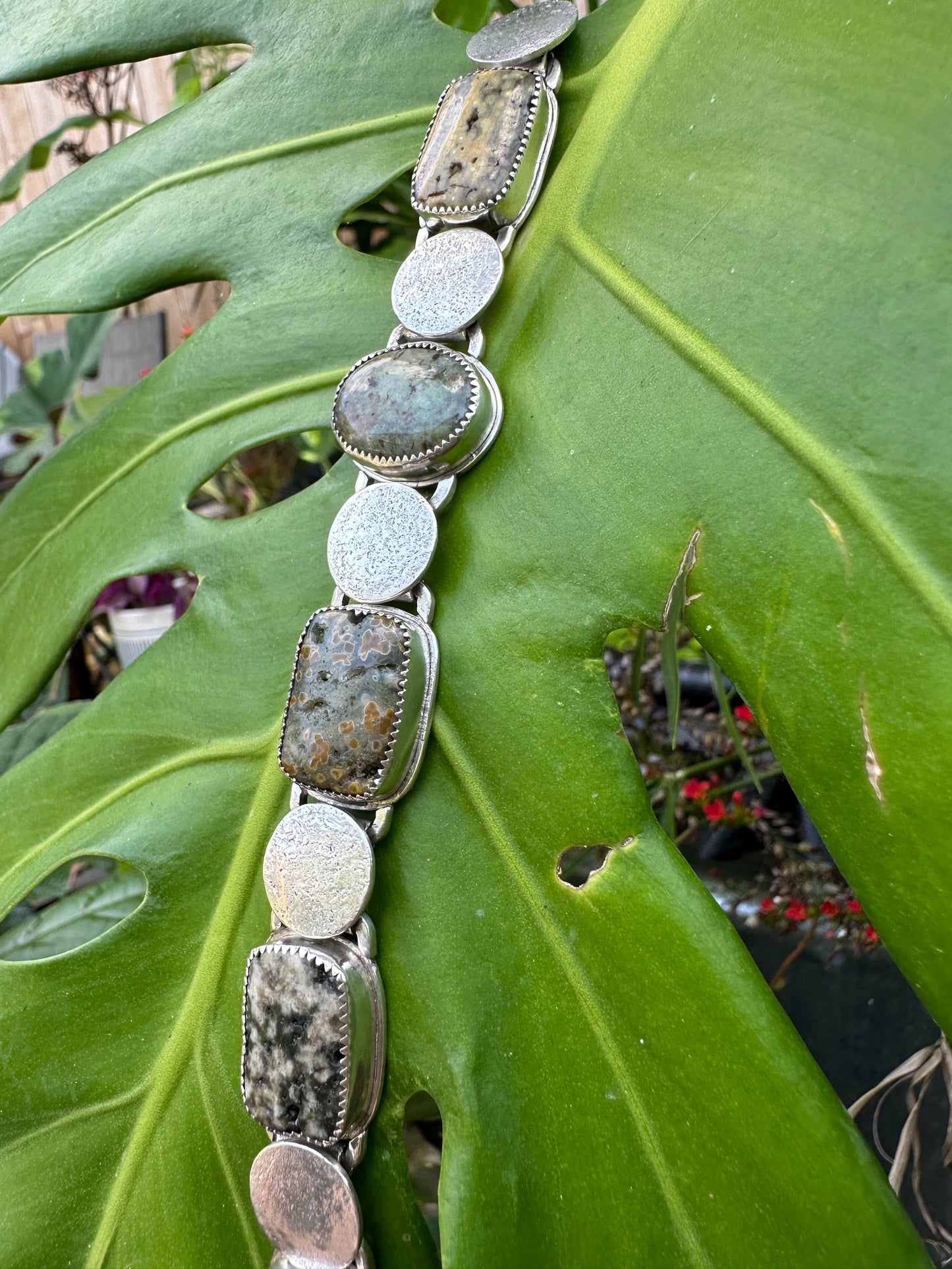 Inlayed Stone Linked bracelet